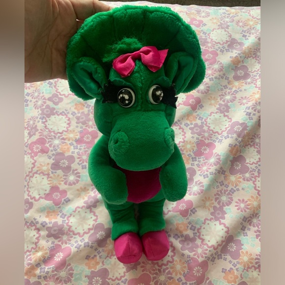 barney and friends Other - Vintage 90s Baby Bop plushy toy